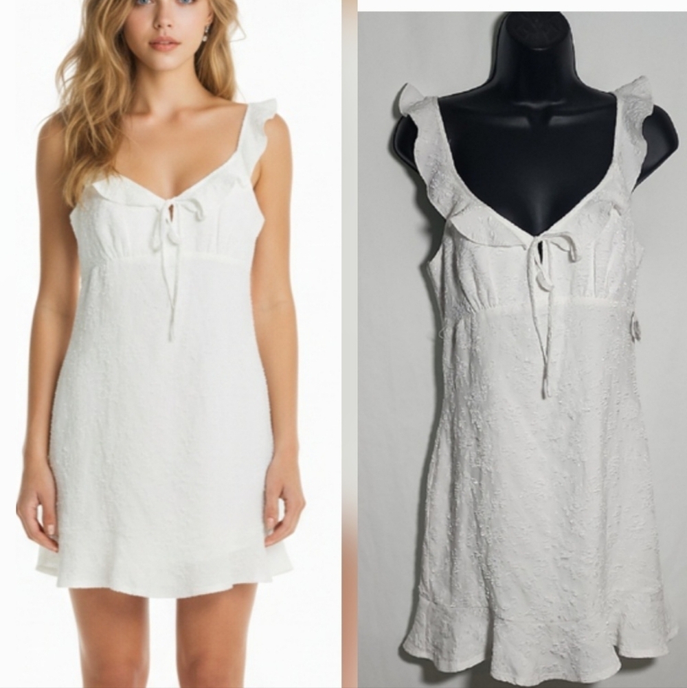 White Sleeveless Dress